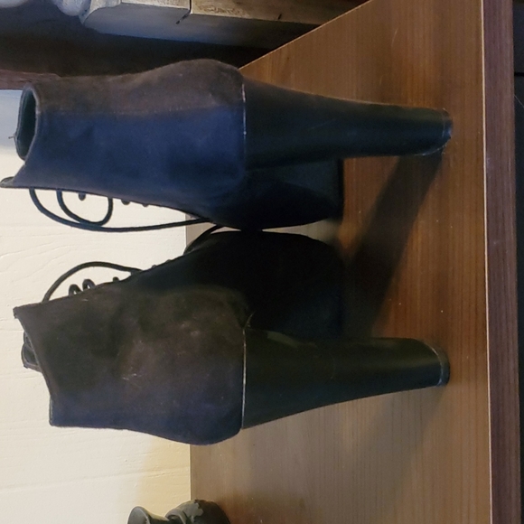 Booties - Picture 4 of 4